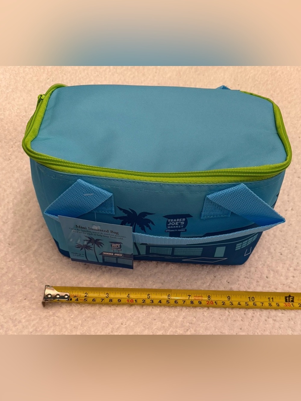 Trader Joe’s Mini Insulated Summer Lunch Bags
MULTIPLE COLORS AVAILABLE - Picture 6 of 8
